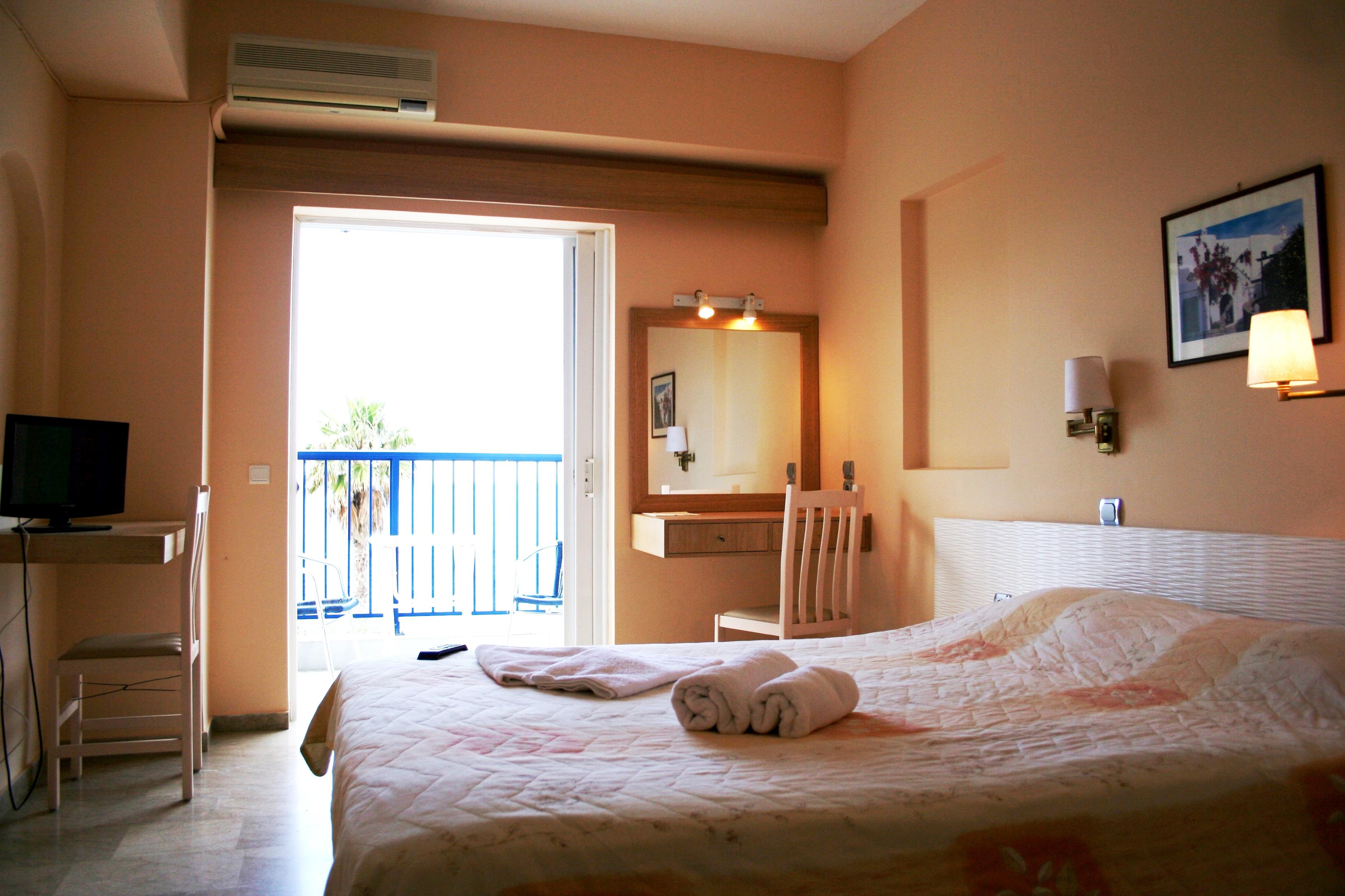 Hotel Golden Sun Finikounta Esterno foto
