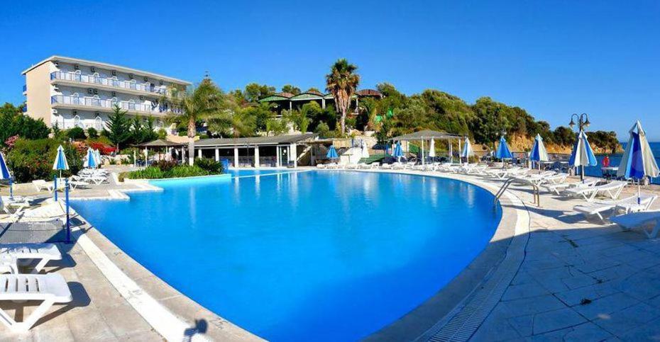 Hotel Golden Sun Finikounta Esterno foto