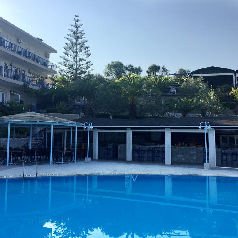 Hotel Golden Sun Finikounta Esterno foto